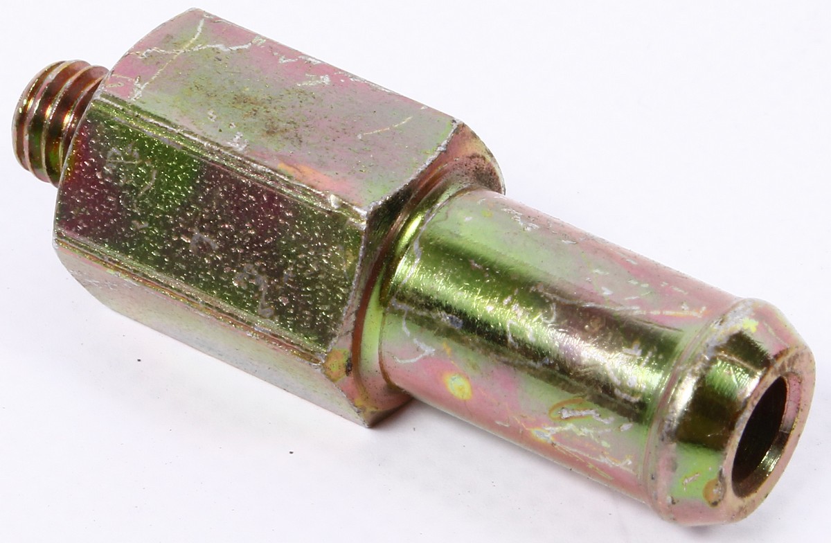 John Deere R87082 Fitting