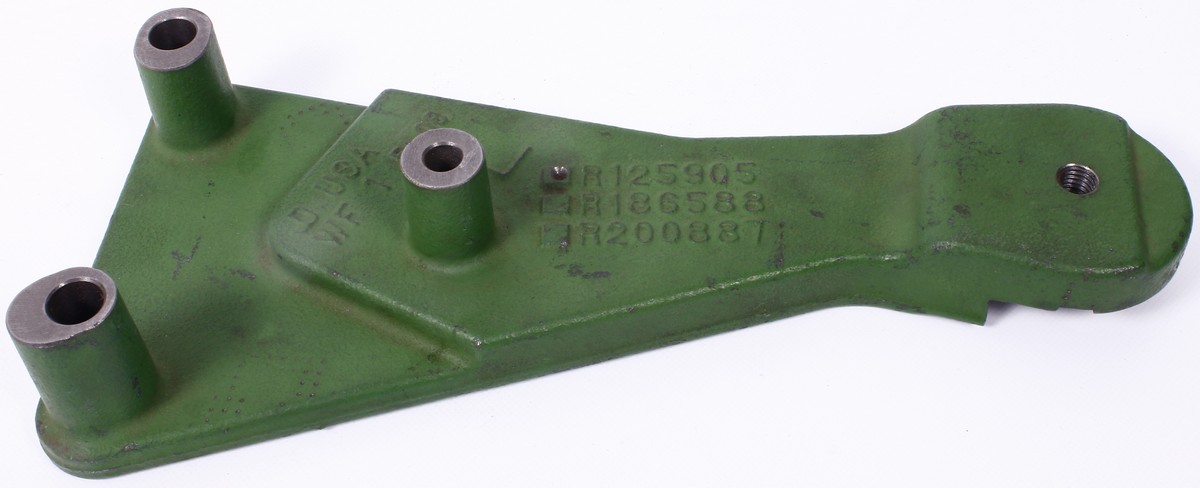 John Deere R125905 Konzola, trojuholníkový profil