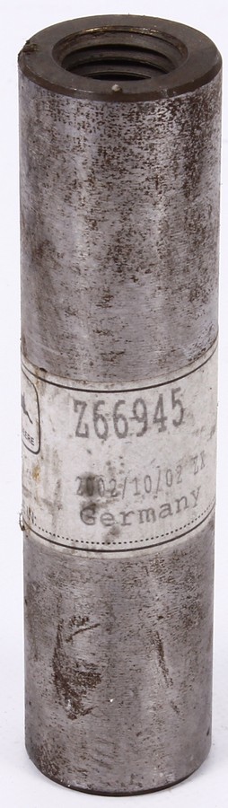 John Deere Z66945 Čap