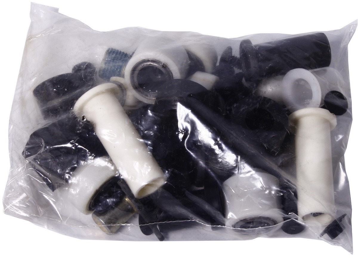 John Deere RE63832 Kladka sedadla